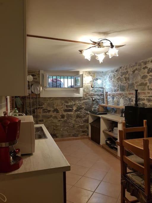 Taverna Abitazione A 15 Km Da Firenze Prato  Zewnętrze zdjęcie
